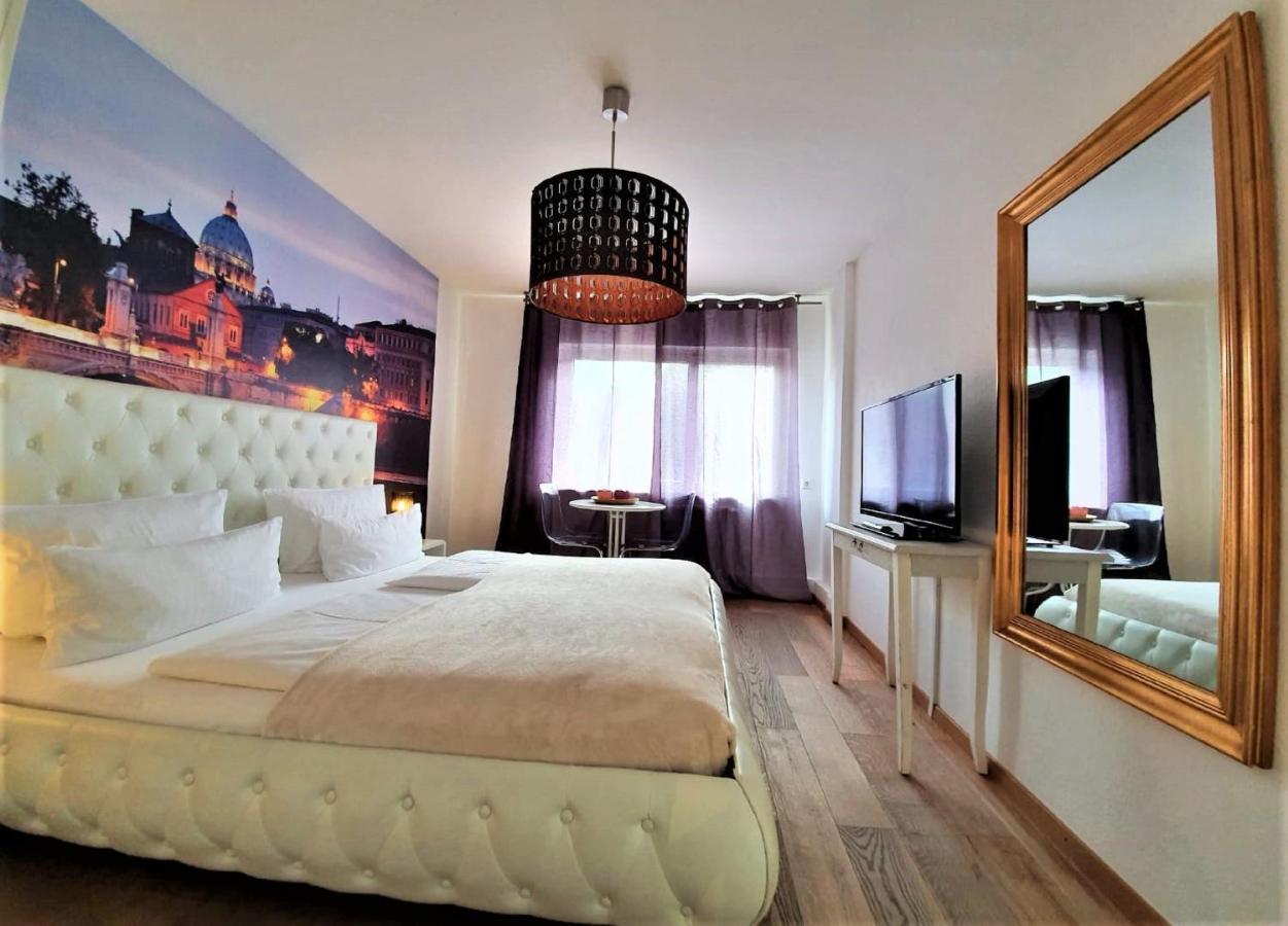 Studio Rome In Der Altstadt Apartment ไฟรบวร์กอิมไบรส์เกา ภายนอก รูปภาพ